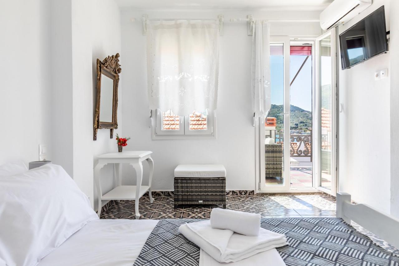 Thimisi Villa Skopelos Town Exterior photo